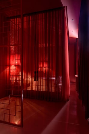 1 bedroom, premium bedding, free minibar items, in-room safe