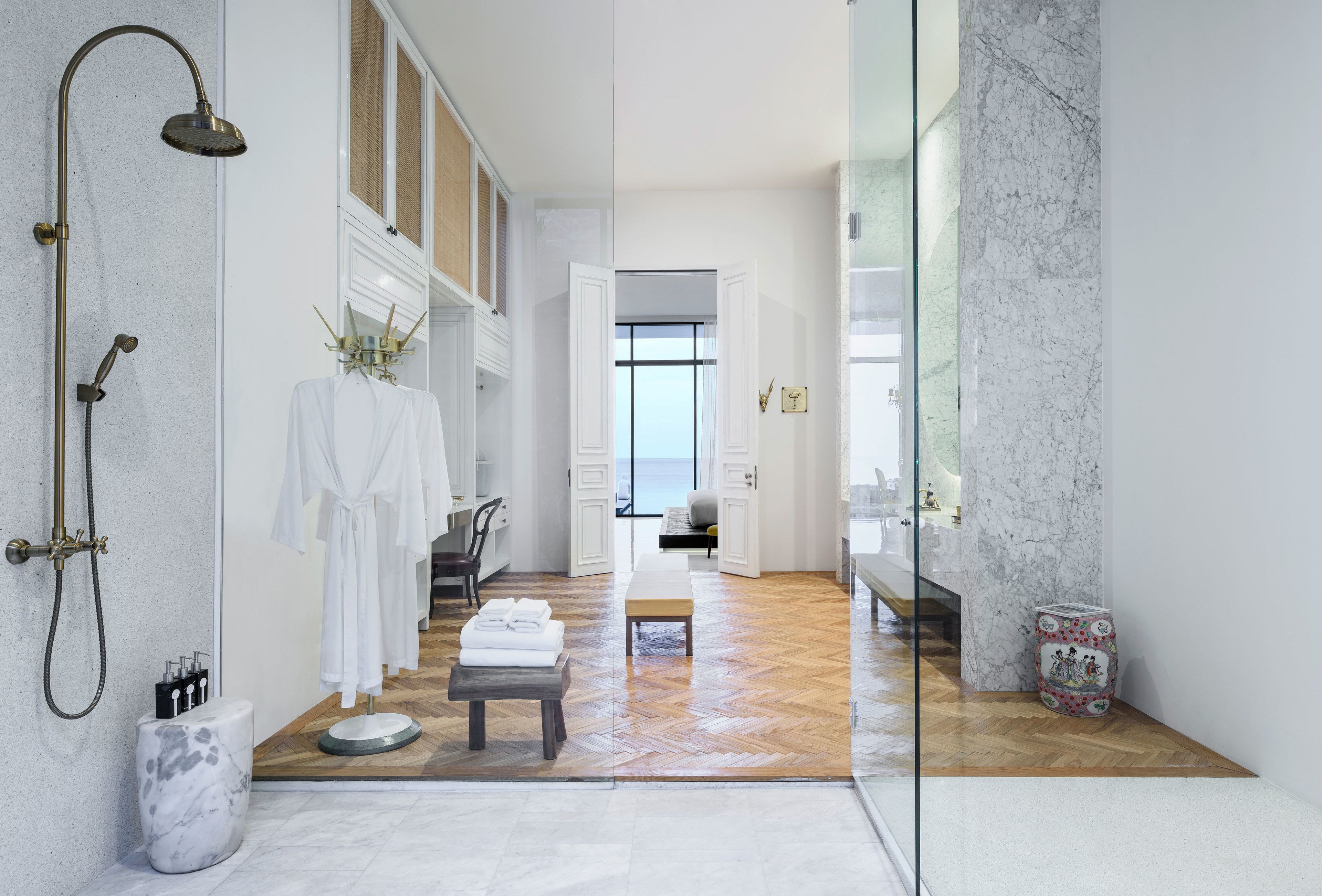 the writer | bathroom | separate bathtub and shower, jetted bath, rainfall showerhead