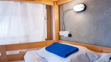 In-room safe, free WiFi