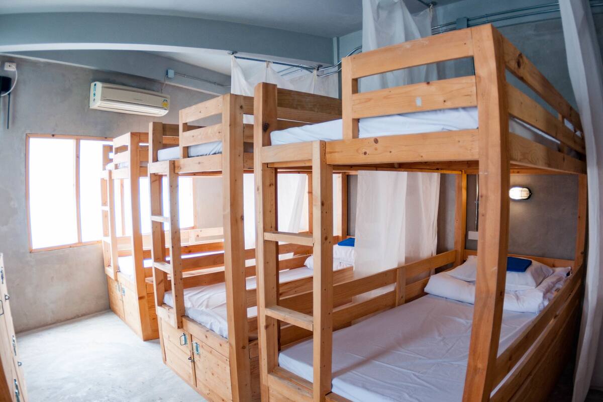 In-room safe, free WiFi
