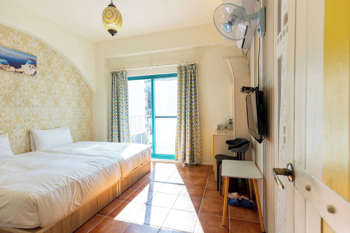 مكتب وواي فاي مجانًا