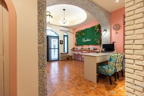Reception - Rainbow BnB (Xincheng)