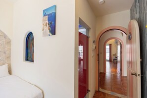 Family Room, 2 Double Beds | Individually furnished, free WiFi - Rainbow BnB (Xincheng)