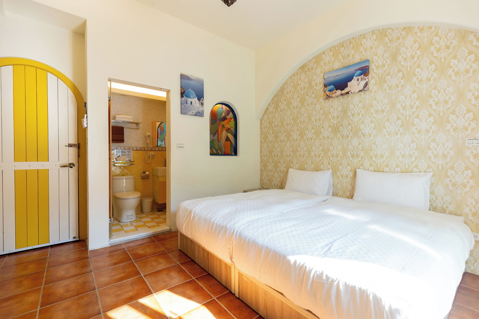 Elite Room | Desk, free WiFi