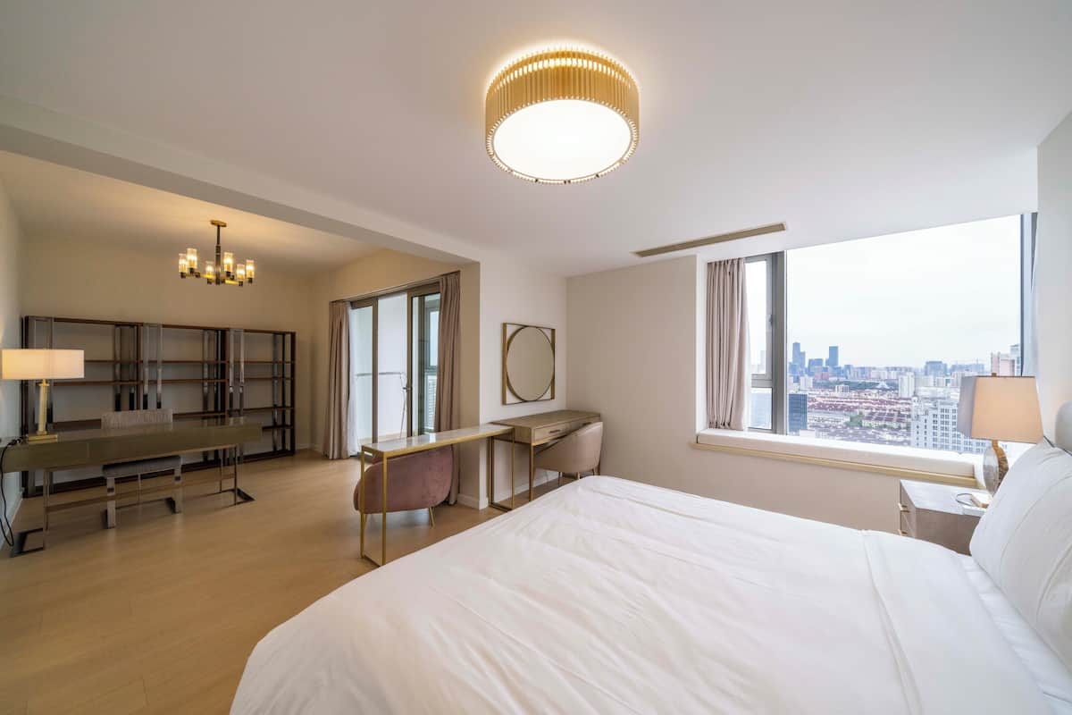 City Duplex, 3 Bedrooms, Non Smoking, 2 Bathrooms