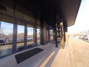 Front of property - Stepan Razin 2 Apartments (Yekaterinburg)