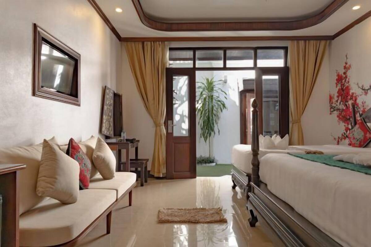 1 bedroom, premium bedding, in-room safe, desk