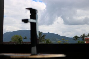 Pemandangan dari kamar