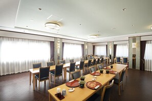 Daily Japanese breakfast (JPY 1620 per person)