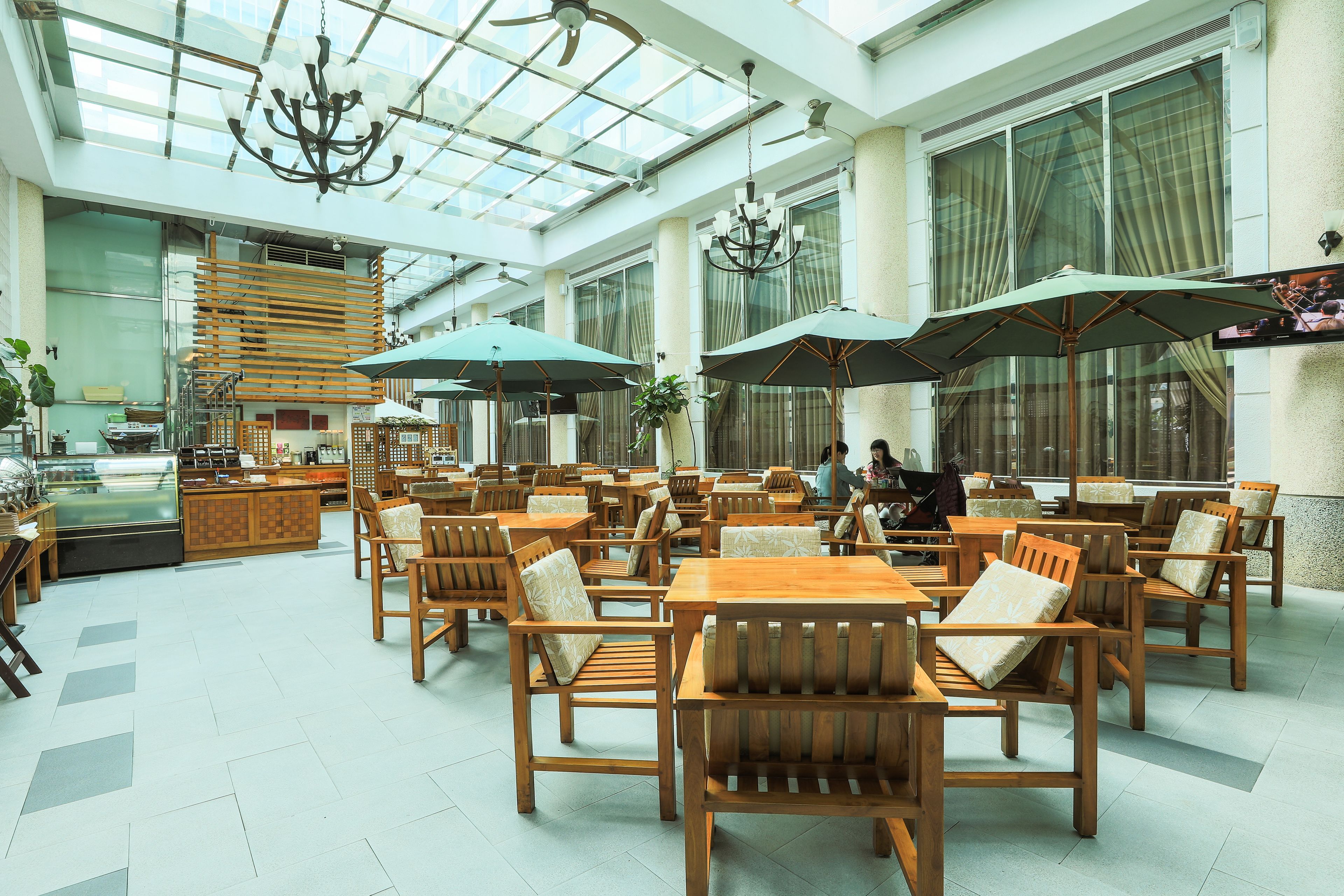 lunch and dinner served, taiwanese cuisine