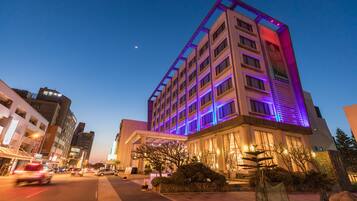 Front of property – evening/night
