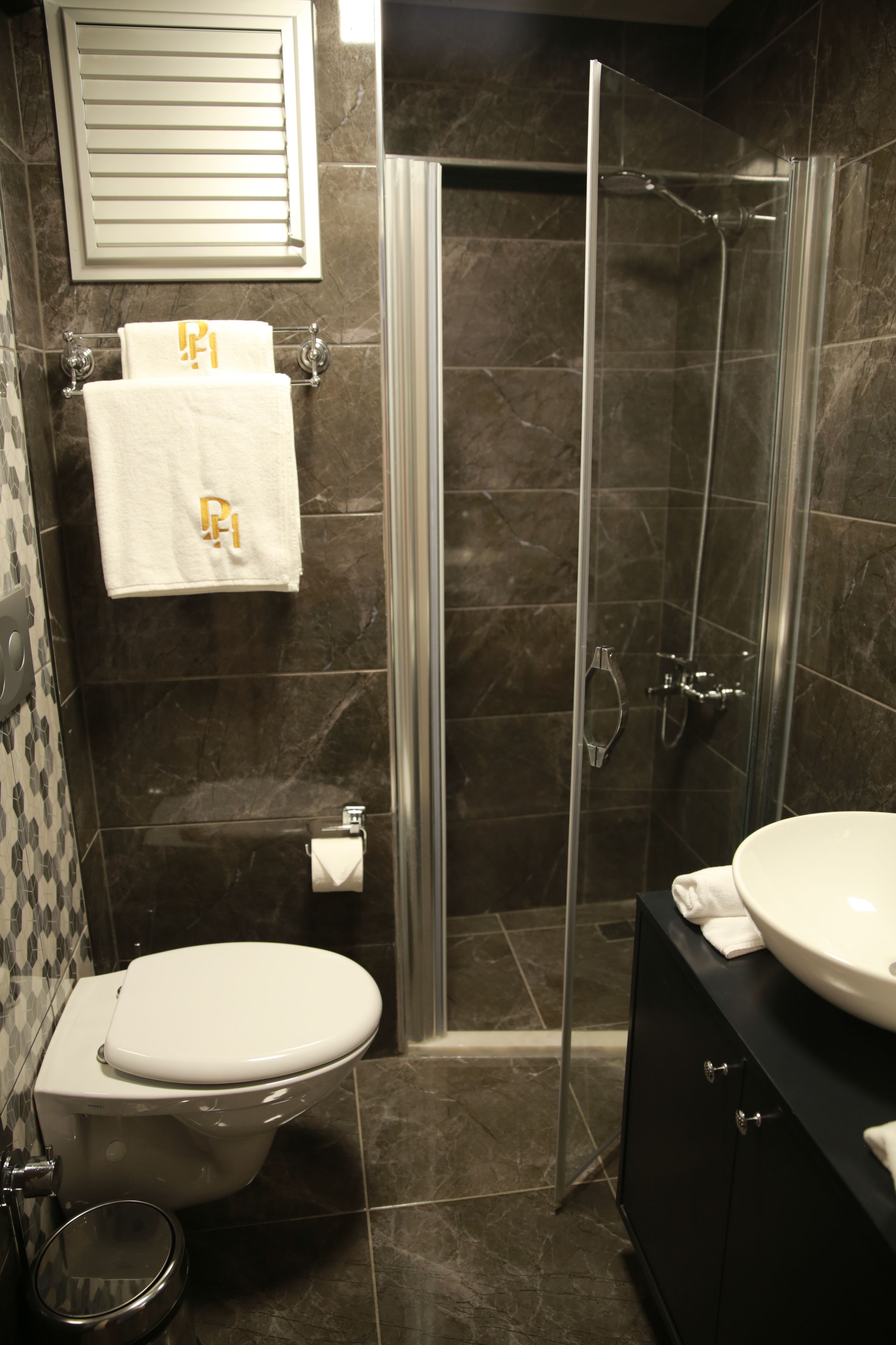 Photo - Pelican House Hotel