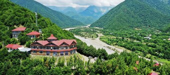 Kungut Hotel & Resort