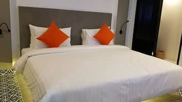 Bureau, rideaux occultants, Wi-Fi gratuit, draps fournis