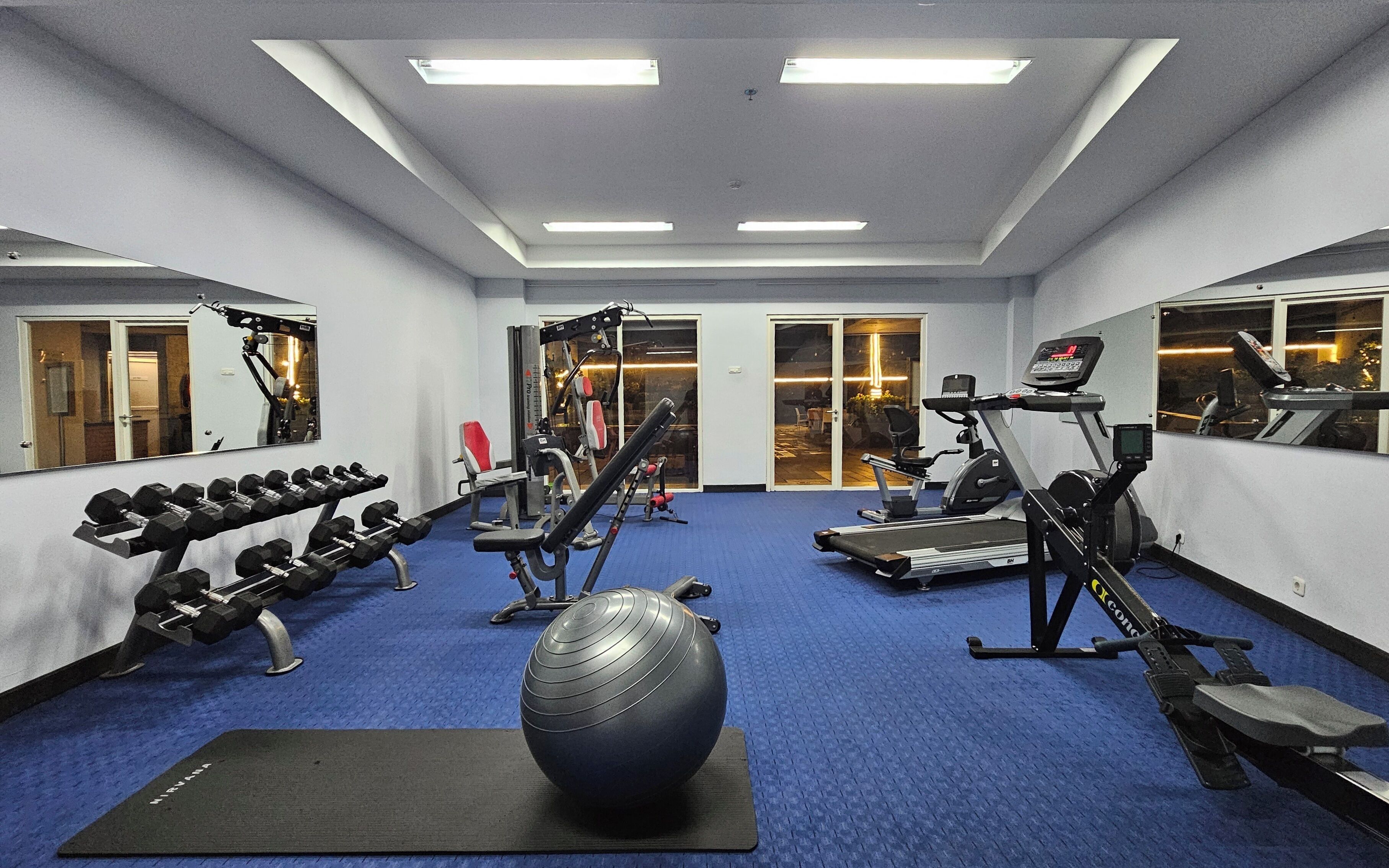 fitness studio