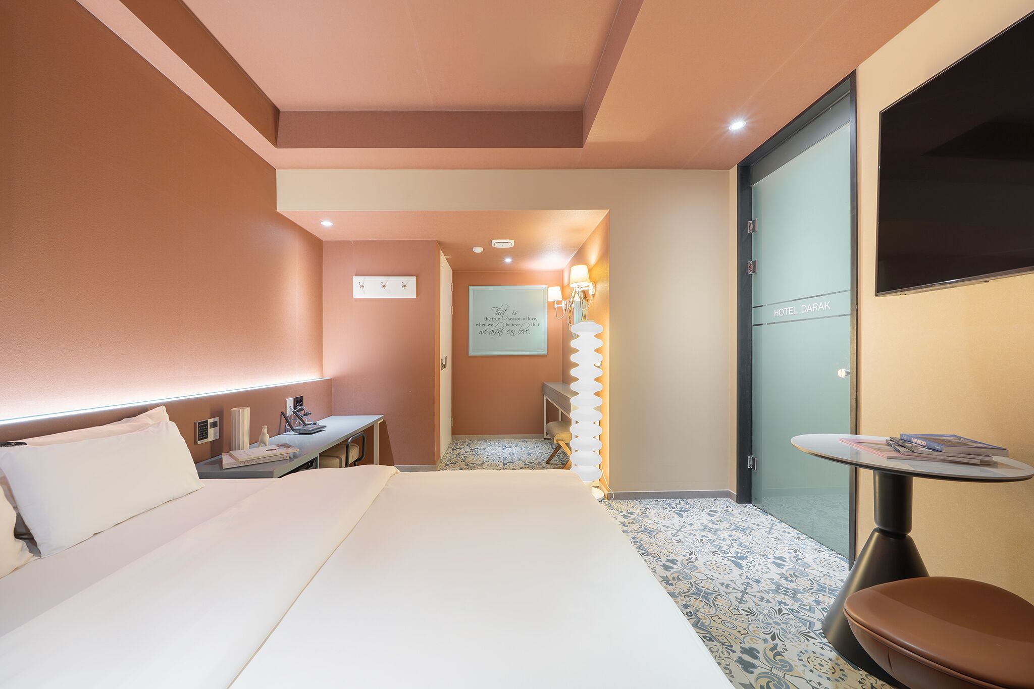 Deluxe Room | Down comforters, free WiFi