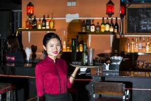 Bar (on property) - Hotel Vista (Yangon)