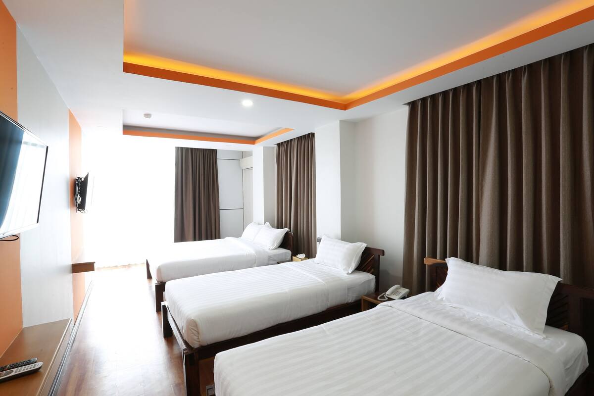 Deluxe Family Suite  | 미니바, 객실 내 금고, 책상, 무료 WiFi