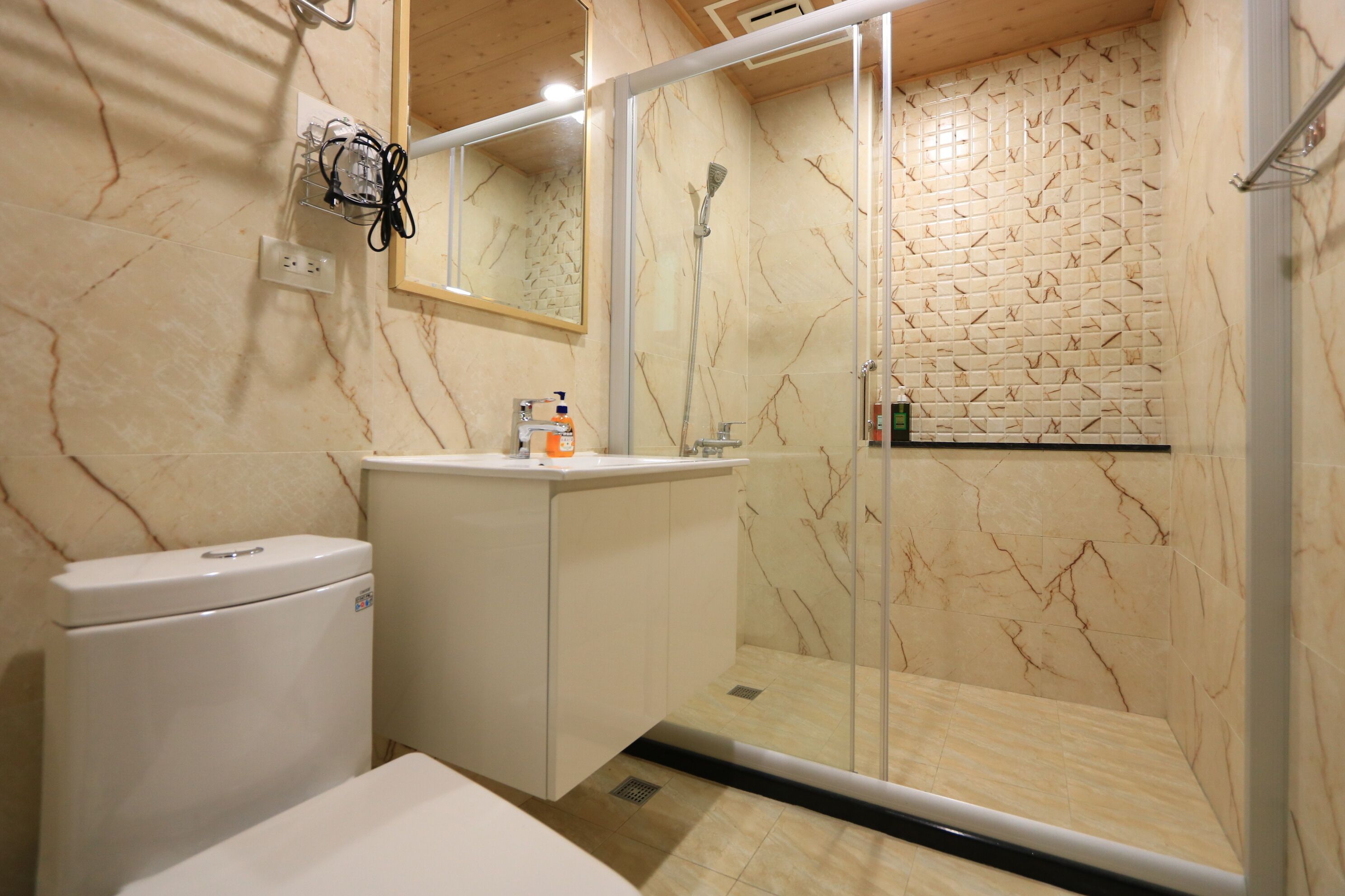 Quadruple Room | Soundproofing, free WiFi