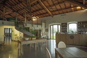 Bar (in der Unterkunft)