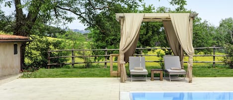 Seasonal outdoor pool