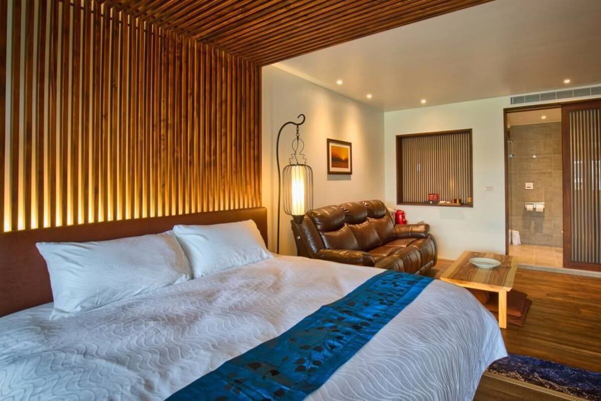 Quarto premium | Frigobar, cofres nos quartos, escrivaninha