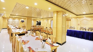 مطعم