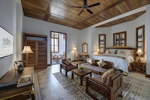 Thansur Suite | Minibar, in-room safe, desk, iron/ironing board - Le Bokor Palace (Kampot)