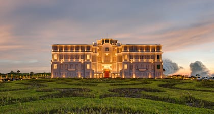 Le Bokor Palace