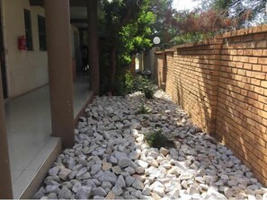 Courtyard - Tsumeb Guesthouse Kamho (Tsumeb)
