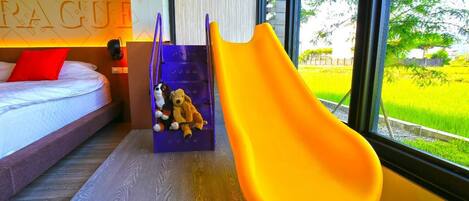 Comfort Double Room | Down comforters, rollaway beds, free WiFi, bed sheets