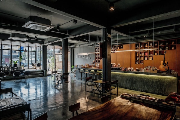 Bar (in der Unterkunft)