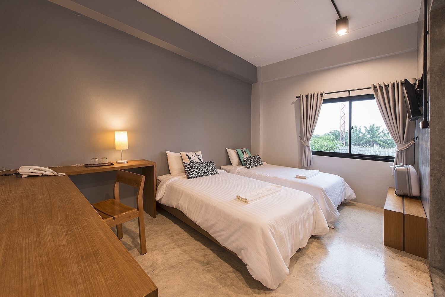 desk, blackout curtains, free wifi