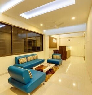 Daily continental breakfast (INR 300 per person) - Galaxy Inn (Kolhapur)