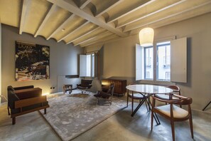 Superior Loft | Living area | Flat-screen TV - Raw Culture Arts & Lofts Bairro Alto (Lisbon)