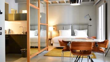 Premium bedding, down duvets, minibar, in-room safe