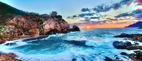 2 outdoor pools, pool umbrellas, pool loungers