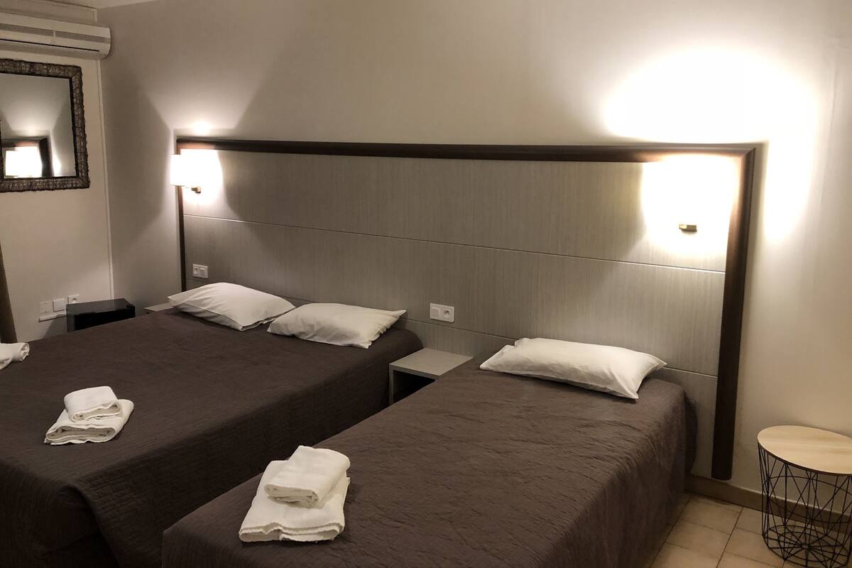 Premium bedding, desk, blackout drapes, rollaway beds (surcharge)