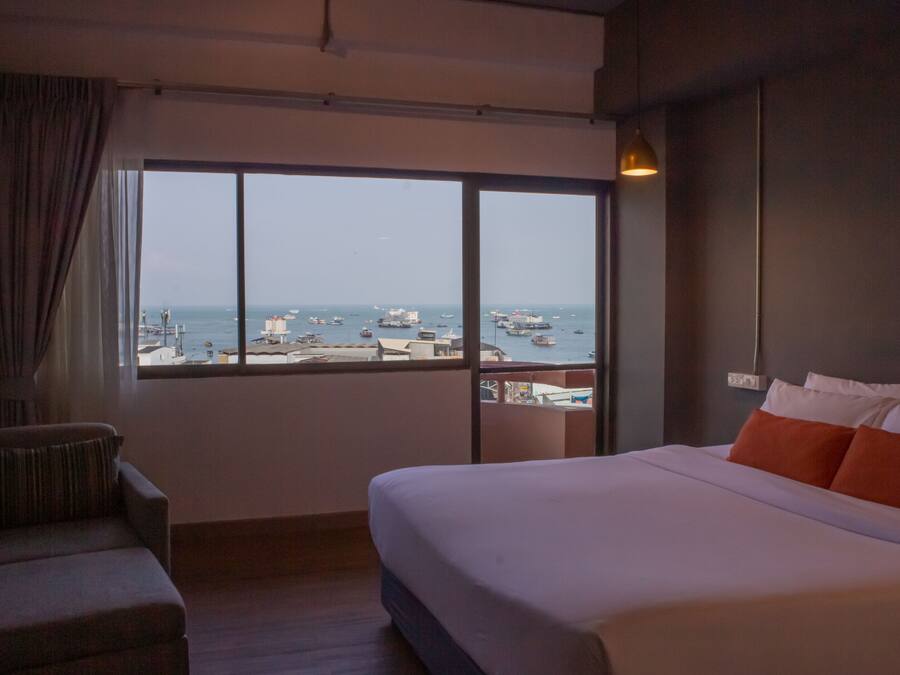 Deluxe Sea View | Frigobar, quartos à prova de som, Wi-Fi de cortesia, roupa de cama