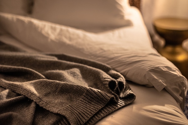 1 soverom, sengetøy av topp kvalitet, dundyner og senger med overmadrass