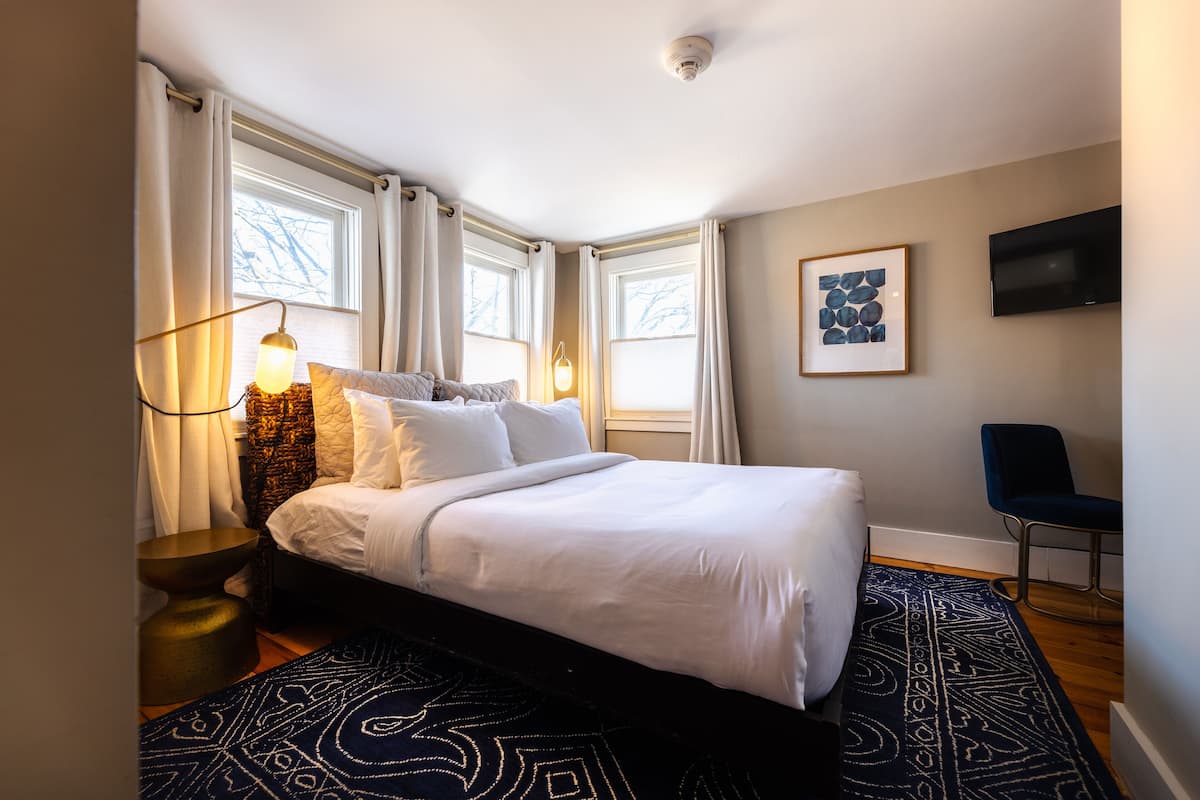 1 bedroom, premium bedding, down duvets, pillow-top beds