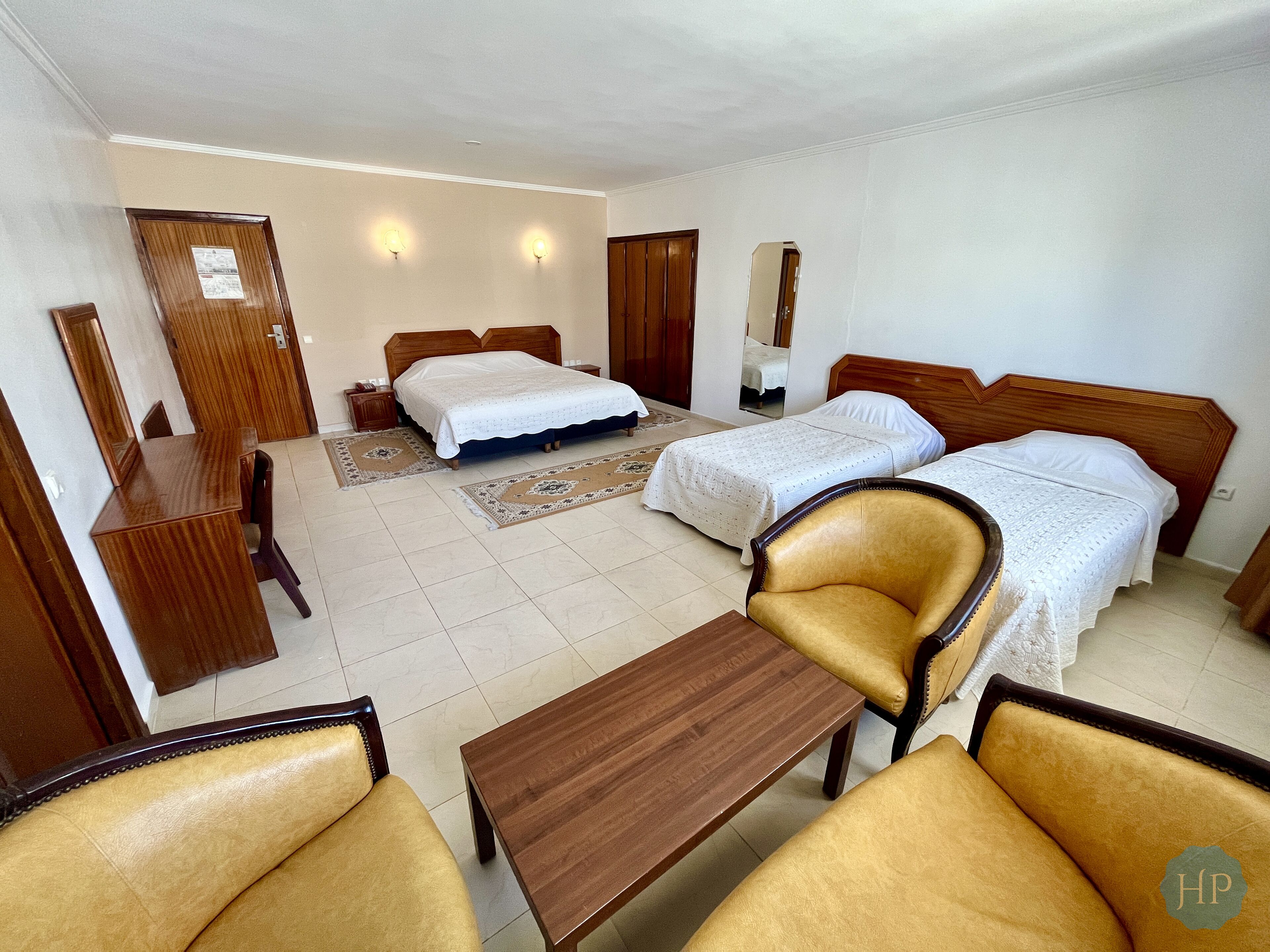 quadruple room | individually decorated, individually furnished, desk, blackout curtains