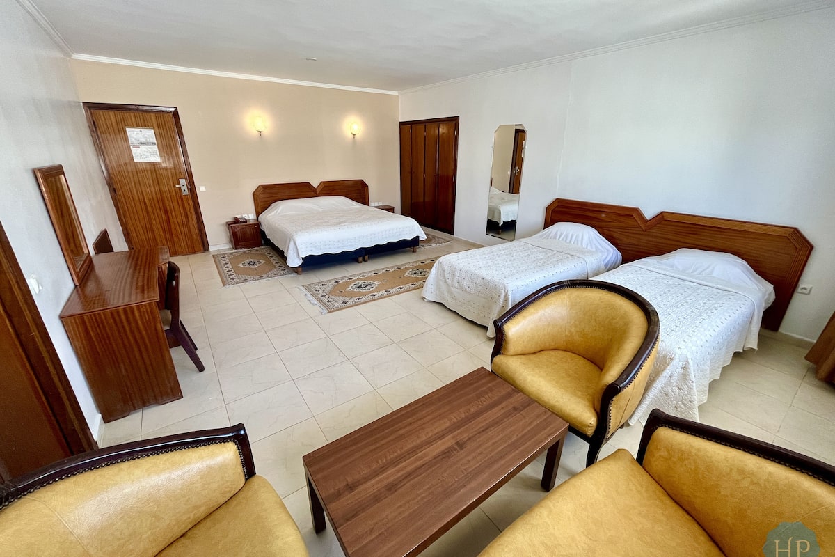 quadruple room | individually decorated, individually furnished, desk, blackout curtains