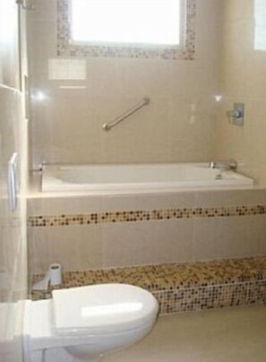 Exklusivt hus - flera sängar | Badrum | Dusch och handdukar