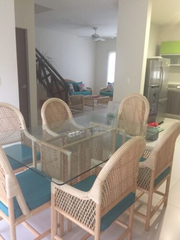 Comfort Apartment | In-room dining