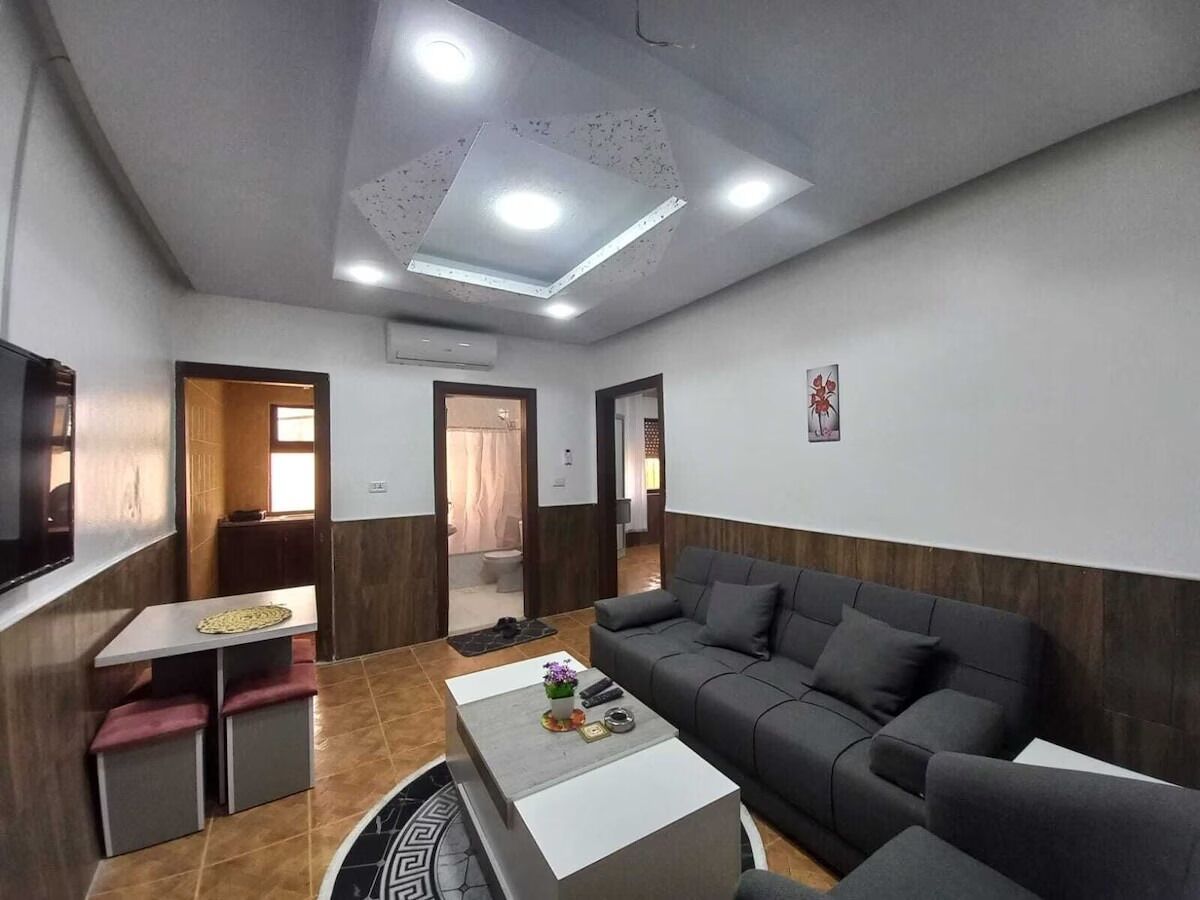 公寓, 2 间卧室 | 客厅 | 36-英寸纯平电视 （配备卫星频道）、电视