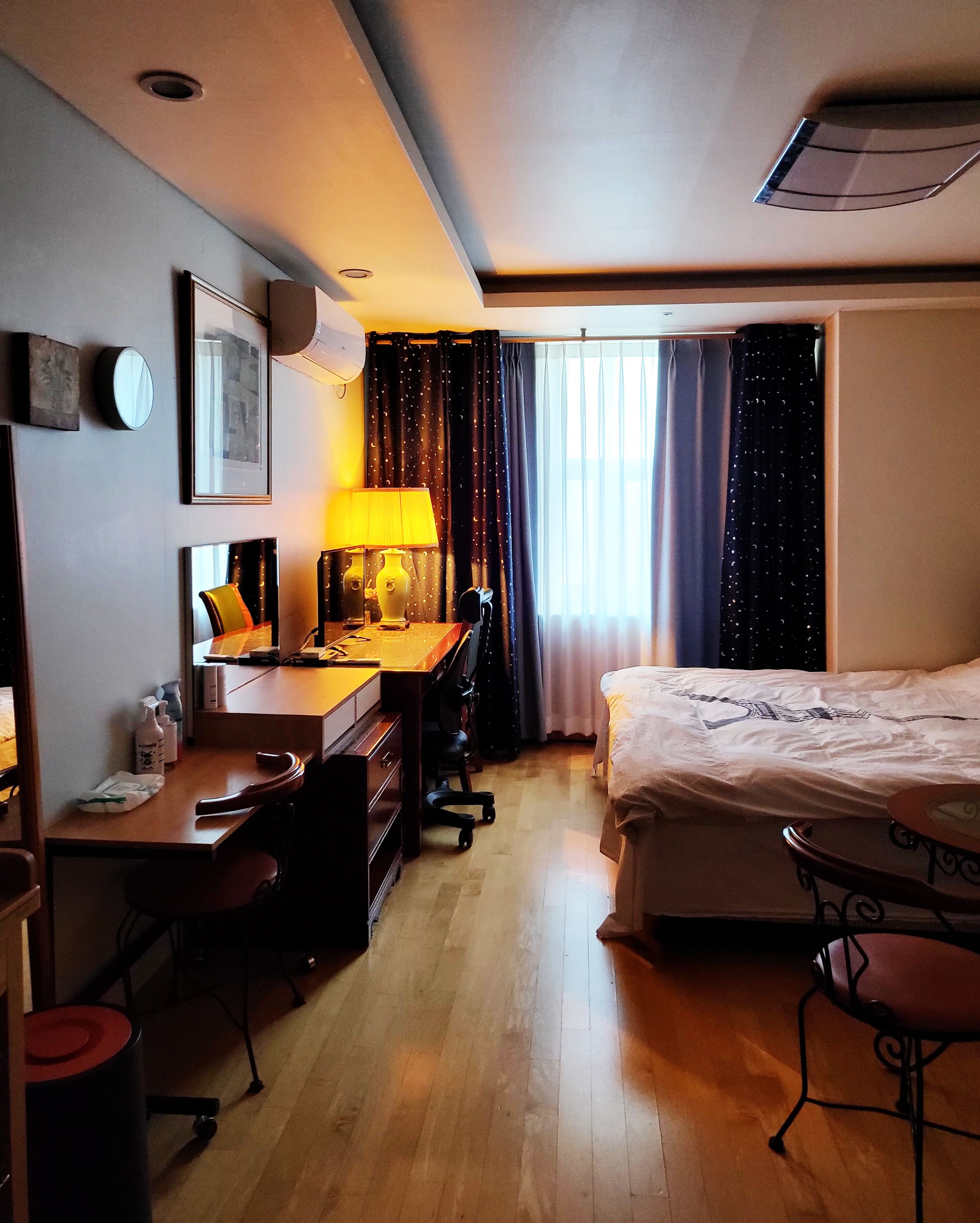 Room | Premium bedding, desk, soundproofing, iron/ironing board
