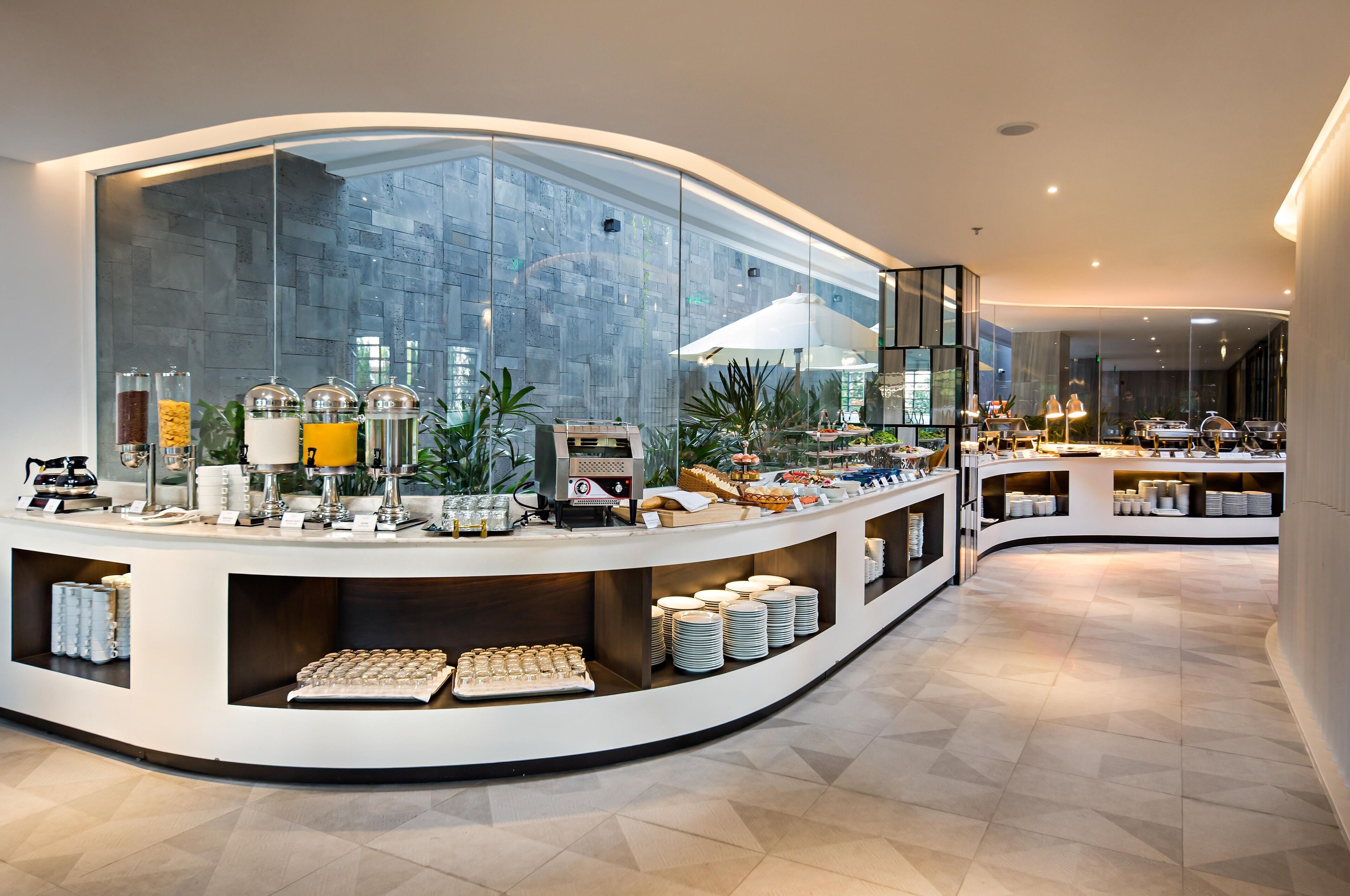 daily buffet breakfast (vnd 400000 per person)