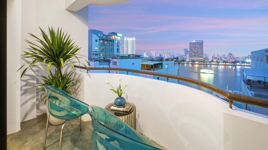 Satya Da Nang Hotel Han Market