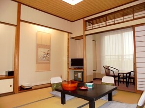 Flat-screen TV - Kohan (Niigata)